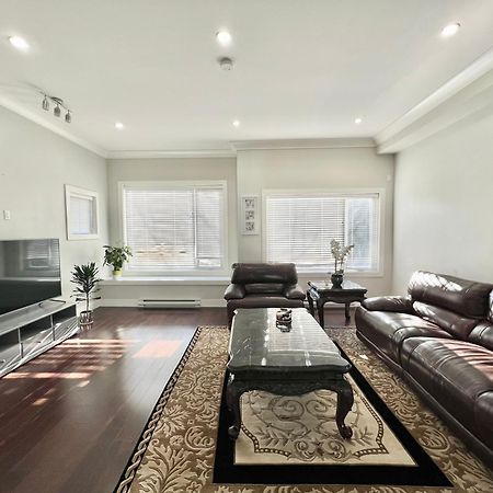 Spacious Home In Richmond Exterior photo